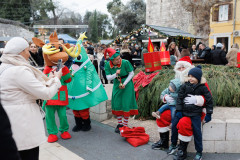 11-Badnjak-u-Zadru-24.12.2024-Foto-Bojan-Bogdanic