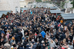 34-Badnjak-u-Zadru-24.12.2024-Foto-Bojan-Bogdanic